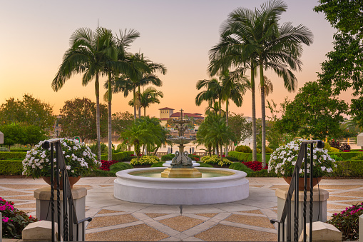 Lakeland, Florida, USA gardens at dusk.
