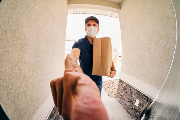 istock Home Food Delivery 1218588217