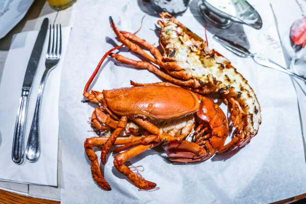 istock Lobster served in english pub 1218588591