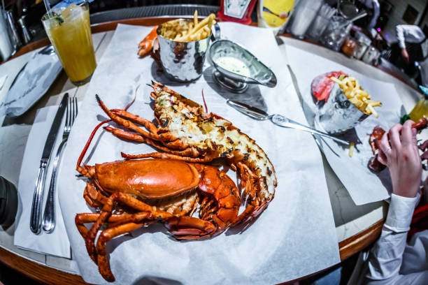 istock Lobster served in english pub 1218588596