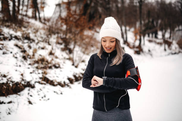 istock Sporty woman 1218619322