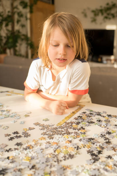 istock Teenager play  Puzzle 1218633469