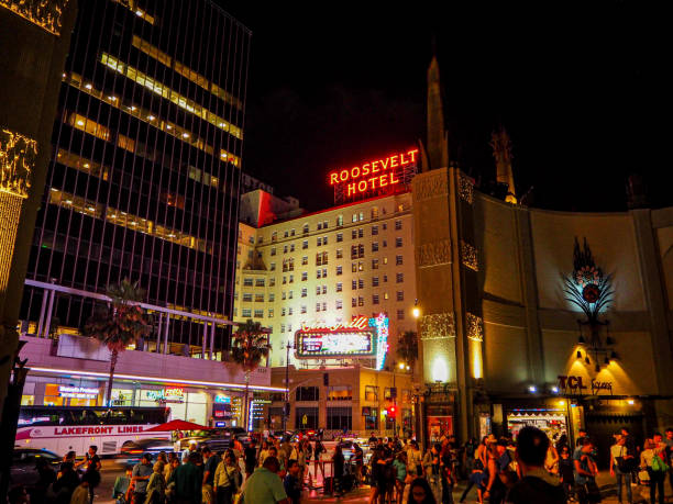 das hollywood roosevelt hotel - the hollywood boulevard stock-fotos und bilder