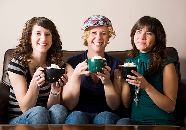 istock Young People in a Cafe 121869991
