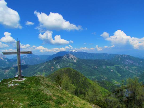 istock hills above Jezersko 1218705901