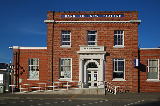 Old building hosting the Bank of New Zealand in Winton, South Island