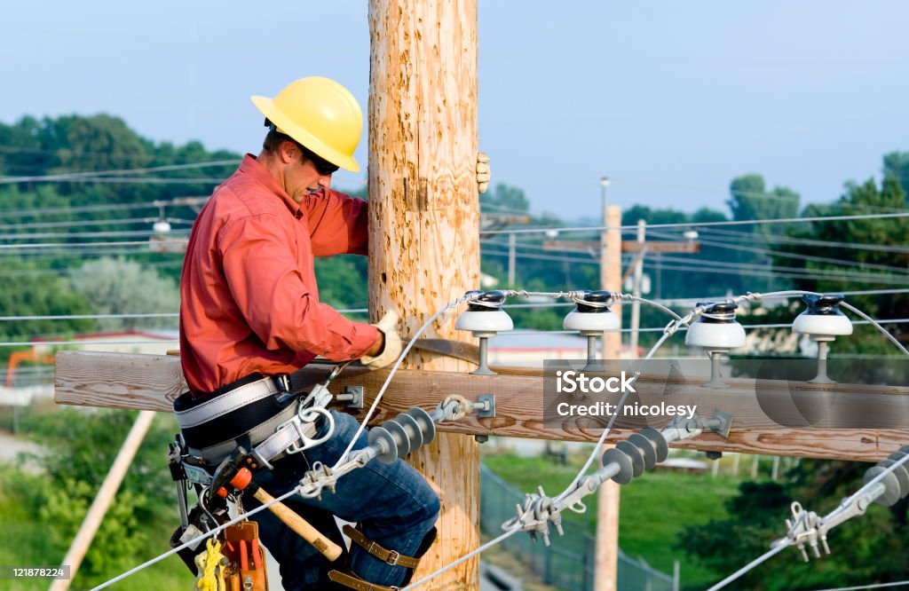 Utilidad Lineman - Foto de stock de Ingeniero de mantenimiento libre de derechos