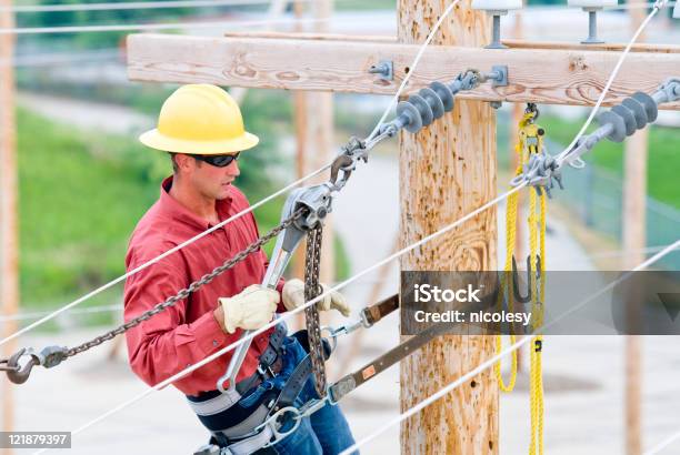 Utilitylineman Stockfoto und mehr Bilder von Stab - Stab, Wartungsarbeiter, Arbeiten