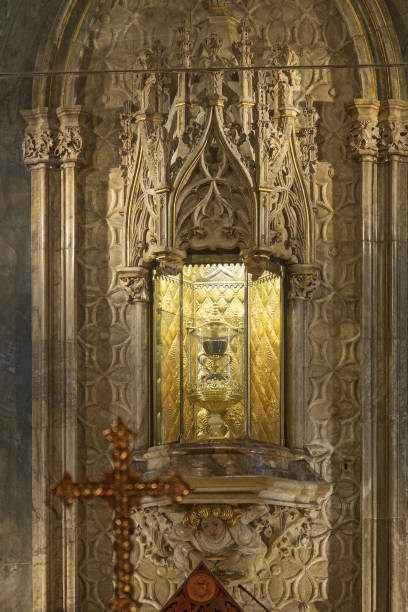 istock The Holy Grail in Valencia Cathedral 1218806850