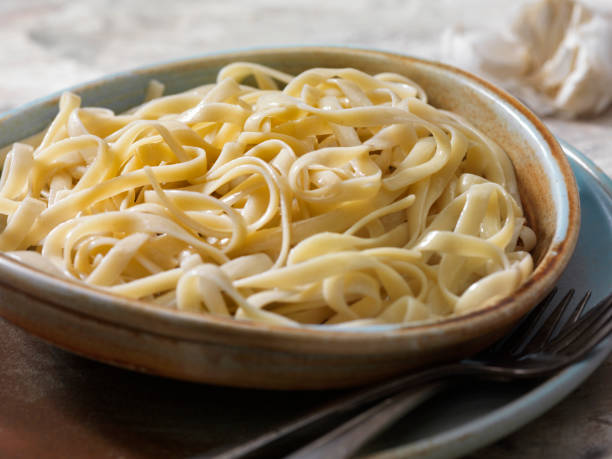Fettuccine with a Garlic Butter Sauce