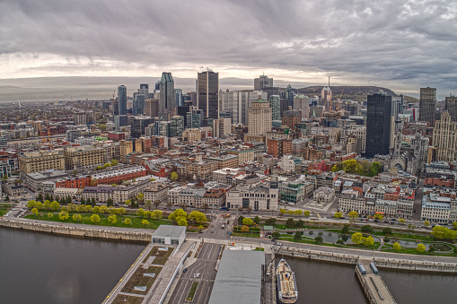 daytime panoramic view of the Montreal skyline from the Kondiaronk Belvedere (Quebec, Canada).