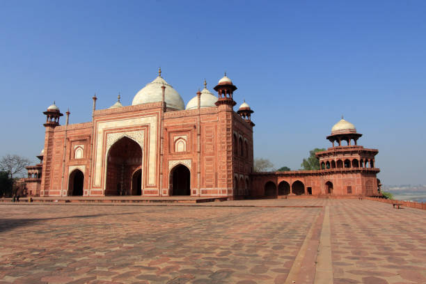 istock The Mosque adjacent to the Taj Mahal, India 1218882497