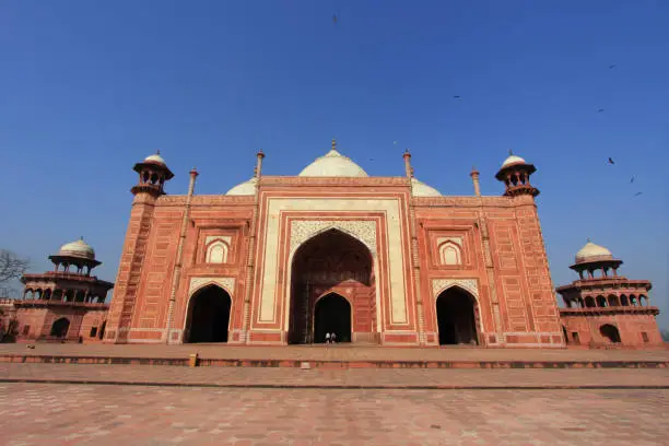 Photo of The Mosque adjacent to the Taj Mahal, India