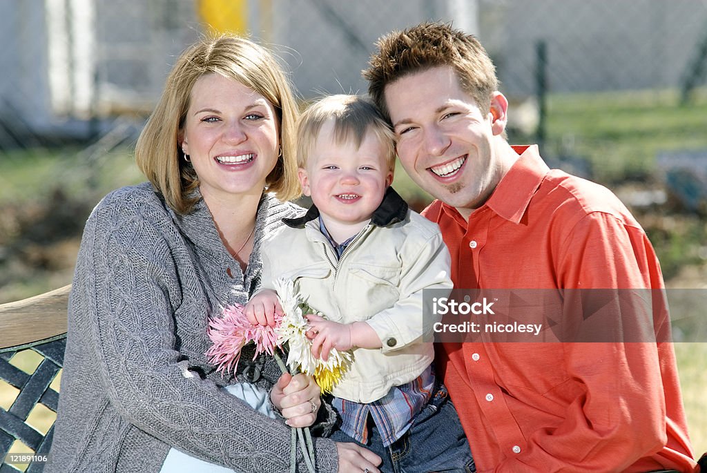 Famiglia felice - Foto stock royalty-free di Adulto