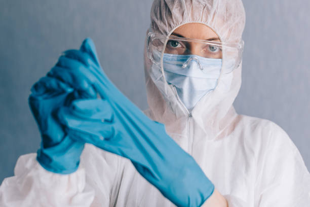 istock The doctor takes off his gloves. 1218983368