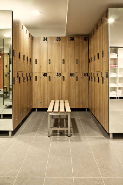 istock Sports dress changing room 1218985067