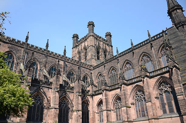 честер собор арок и башня - chester england church cathedral tower стоковые фото и изображения