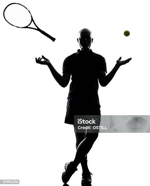 실루엣 남자 테니스 선수 입석 던지기 공 또는 라켓을 사진-이미지에 대한 스톡 사진 및 기타 이미지 - 사진-이미지, 세로-구도, 테니스