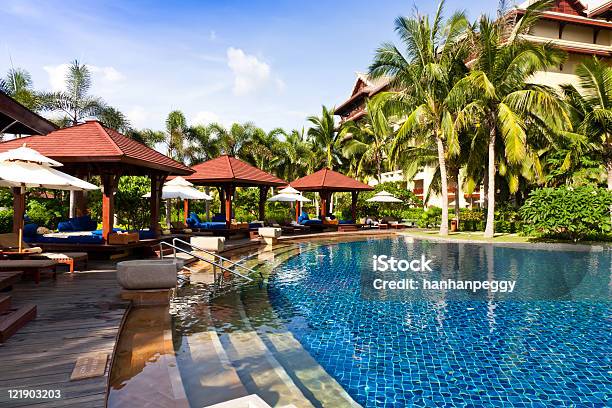 Resortpool Stockfoto und mehr Bilder von Baum - Baum, Blau, Farbbild