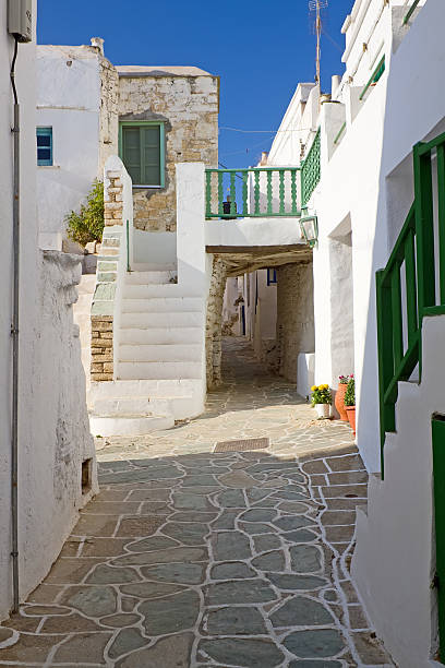 istock Folegandros Alley 121906237
