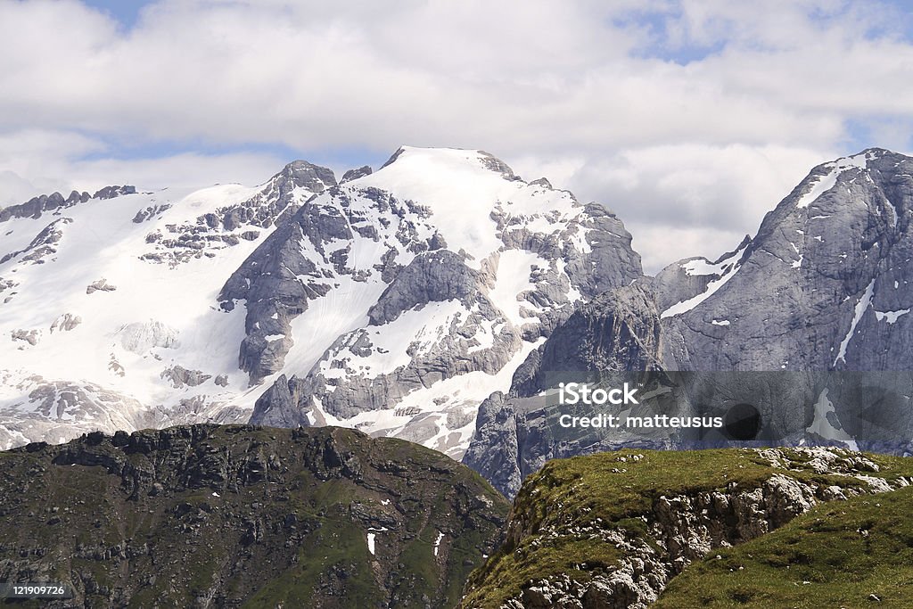 Monte Marmolada en italiano alpes dolomíticos - Foto de stock de Aire libre libre de derechos