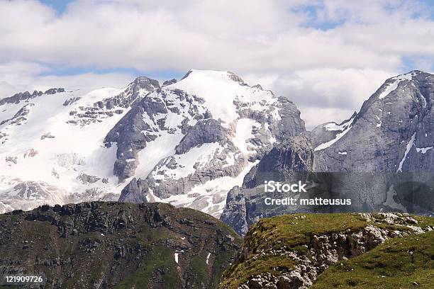 Monte Marmolada En Italiano Alpes Dolomíticos Foto de stock y más banco de imágenes de Aire libre - Aire libre, Alpes Dolomíticos, Cielo