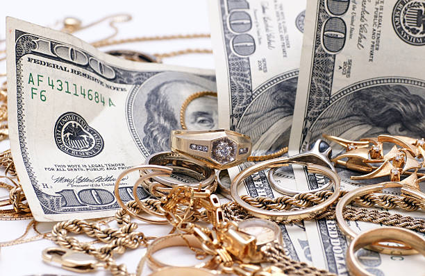 istock We pay cash for gold 121913981