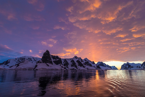High-quality photo of mountains made in Antarctica