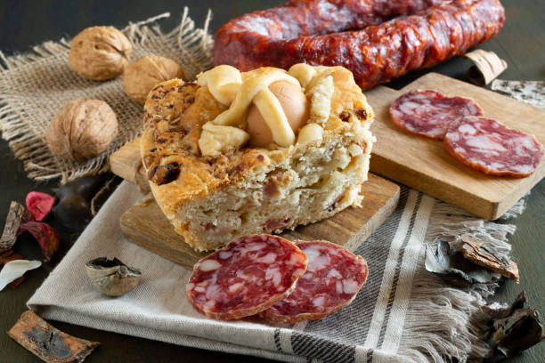 tradycyjny neapolitańskie pieczone produkty wielkanocne - stuffing holiday bread meal zdjęcia i obrazy z banku zdjęć