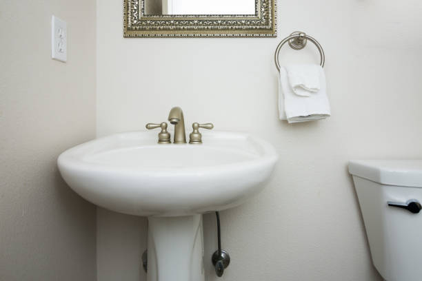 pia de pedestal de banheiro branco - sink bathroom pedestal tile - fotografias e filmes do acervo