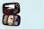 rotes-haus-erste-hilfe-kit.jpg?b=1&s=170x170&k=20&c=1U0TE3NGN3N4XVRAofcy7m4Pi0b804QEkRo9oumYgLc=