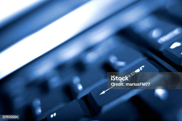 Foto de Laptop Enter e mais fotos de stock de Azul - Azul, Computador, Comunicação