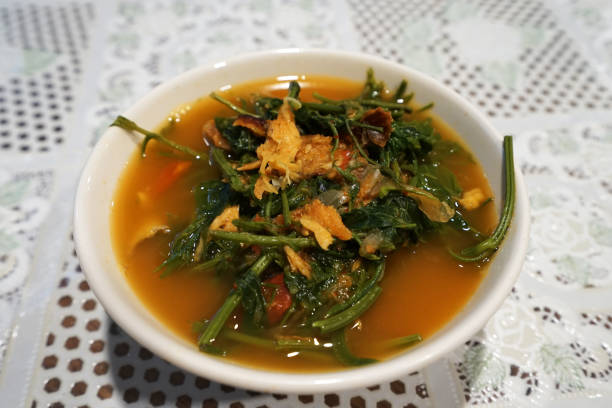 istock Close up Sweet leaf soup (Star gooseberry) with roasted fish 1219314751