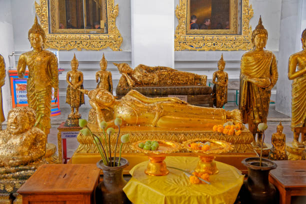 estatua buda en wat pho - bangkok tailandia - wat pho fotografías e imágenes de stock