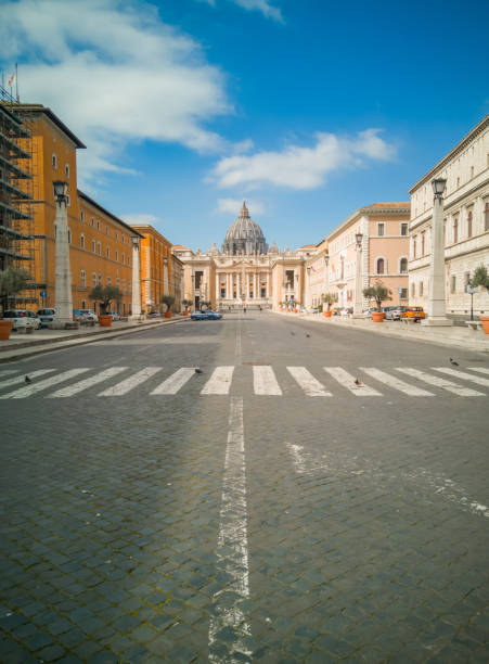 Following the coronavirus outbreak, the italian Government has decided for a massive curfew, leaving even the Old Town, usually crowded, completely deserted. Here in particular Saint Peter's