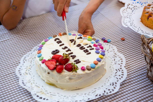 istock Cut the cake at the birthday party 1219423057