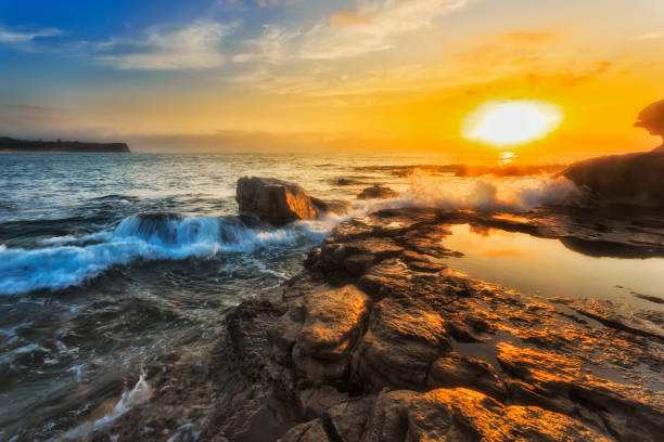 istock Sea turim splash sun east 1219458611