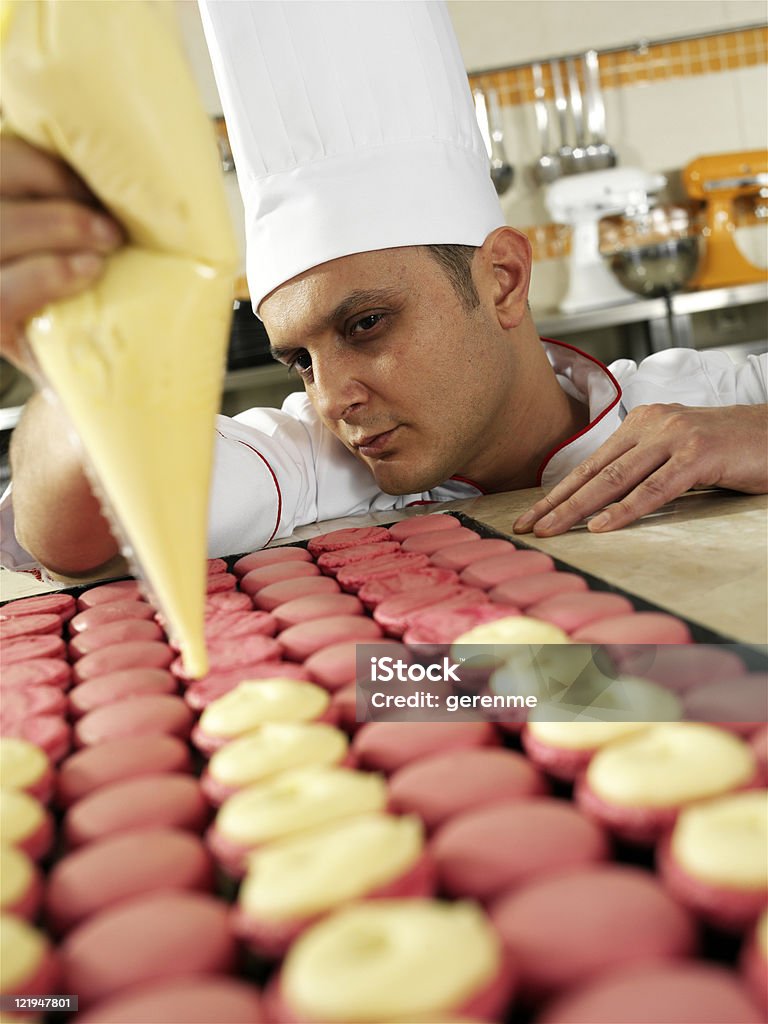 Chef que Macarons - Foto de stock de Galleta de almendra libre de derechos