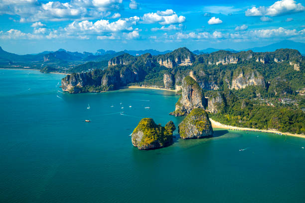 berühmte touristenattraktionen von krabi - ao nang stock-fotos und bilder