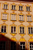 fenster-in-salzburg.jpg?b=1&s=170x170&k=20&c=pykc3bhsw0v9Dzh9nEG1ft7pxvT7QRvnnUPpmsug_xM=
