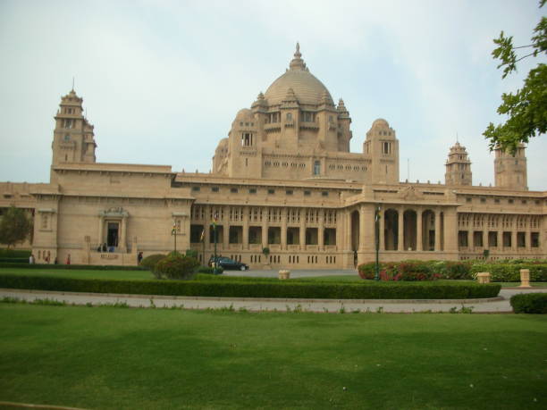 istock Jaipur royal palace 1219548394