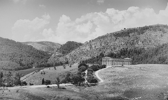 The way to the temple of Segesta