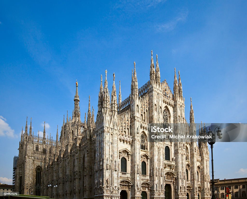 Katedra w Mediolanie - Zbiór zdjęć royalty-free (Architektura)