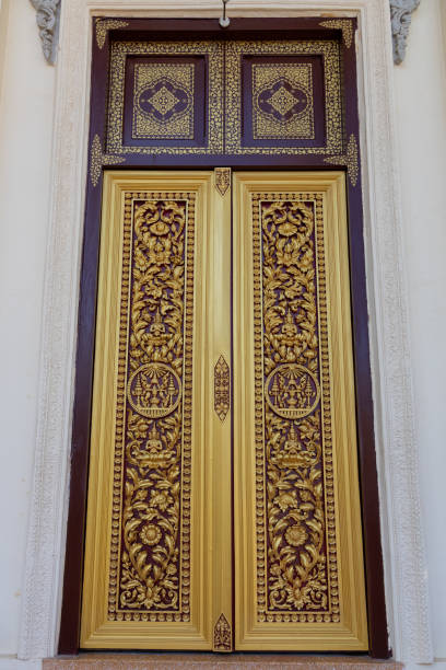 istock Phnom Penh Royal Palace 1219587031