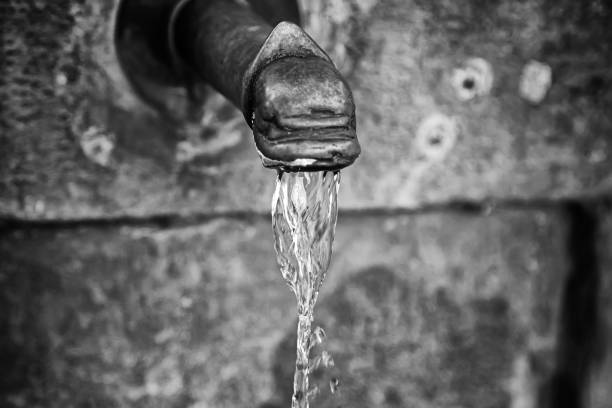Spout with water, cool down and drink
