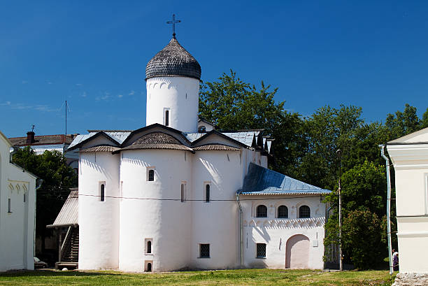 istock Church of Wives-mironosits, Great Novgorod, Russia 121963321