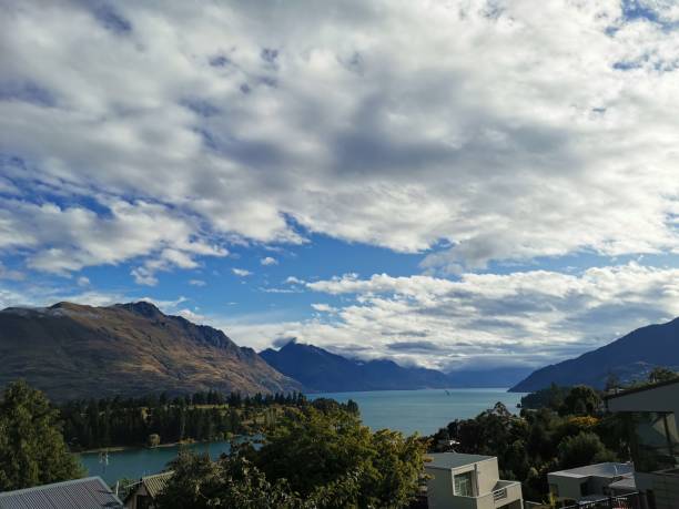 istock Queenstown residential vista 1219647754