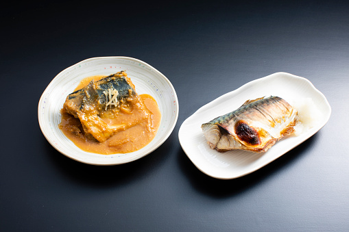 Grilled mackerel and miso boiled fish are fish dishes loved by the Japanese. It is rich in EPA, DHA, and Vitamin D.