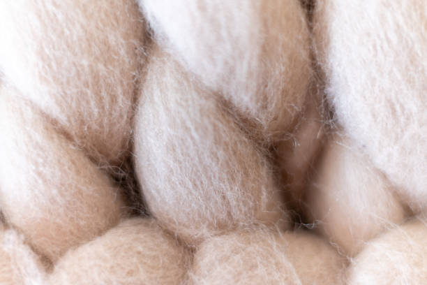 gestrickte stoff hintergrund aus der nähe. merino-wolle. - cashmere texture stock-fotos und bilder