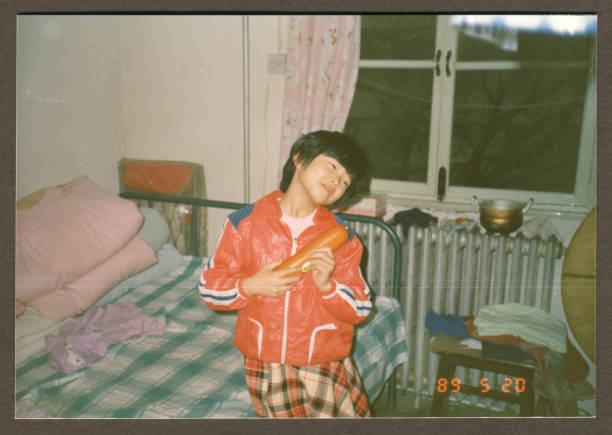 1980s China Little girl photos of real life 1980s China Little girl photos of real life korean ethnicity photos stock pictures, royalty-free photos & images